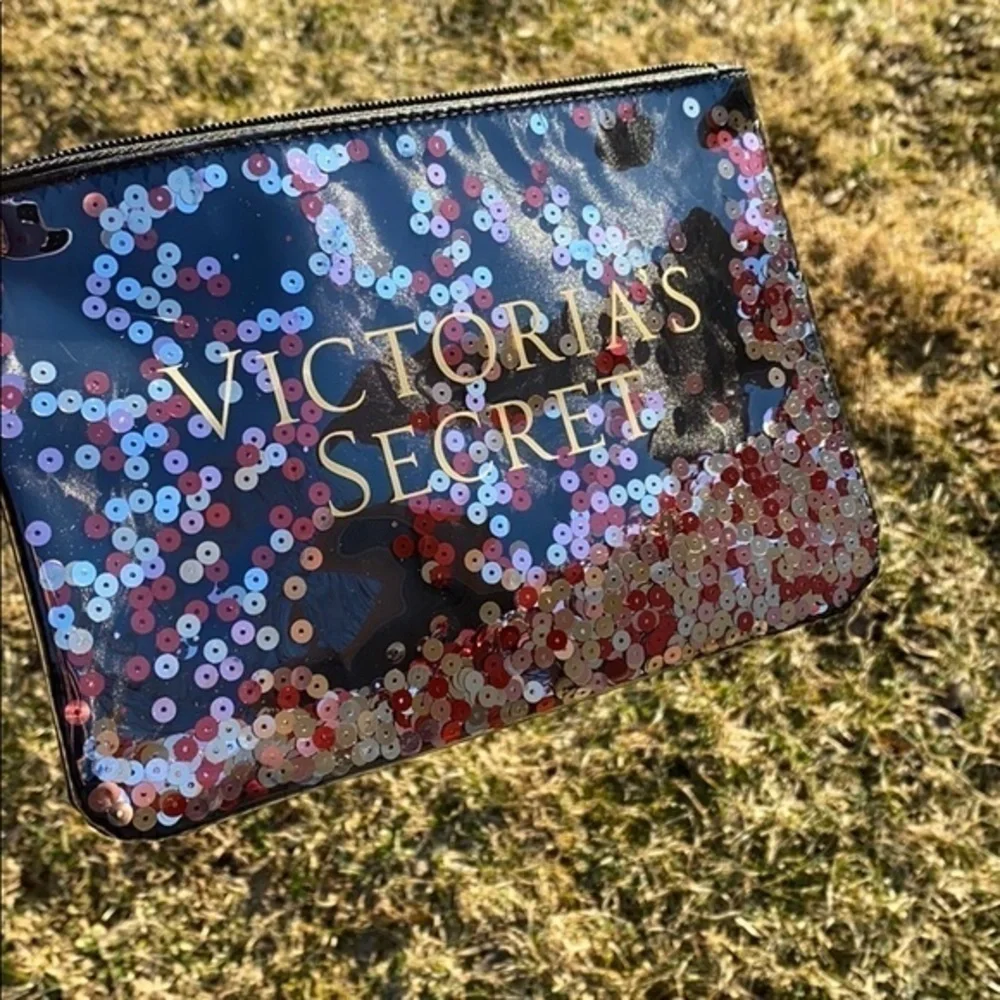 Victoria’s Secret Wristlet Movable Confetti Sequins